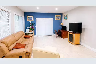 4836 NW 1st St, Plantation, FL 33317 - Photo 15