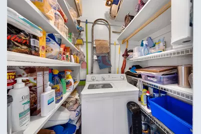 900 SW 10th Ter #14S, Hallandale Beach, FL 33009 - Photo 13