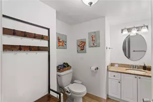 1351 NE Miami Gardens Dr, Miami, FL 33179 - Photo 23