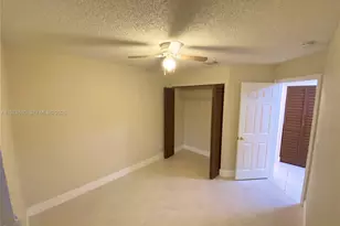 611 NW 208th Circle, Pembroke Pines, FL 33029 - Photo 15