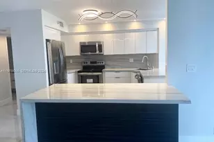 3530 Mystic Pointe Dr, Aventura, FL 33180 - Photo 25