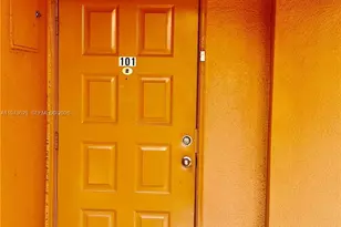 601 SW 141st Ave, Pembroke Pines, FL 33027 - Photo 9