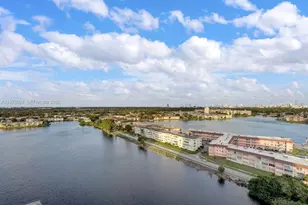 1351 NE Miami Gardens Dr, Miami, FL 33179 - Photo 21