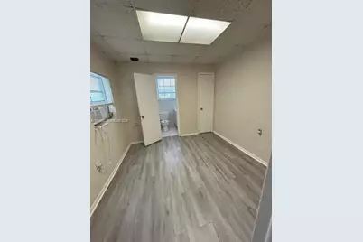 5001 SW 90th Ct, Miami, FL 33165 - Photo 13