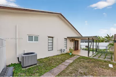 13755 SW 24th St, Miami, FL 33175 - Photo 25