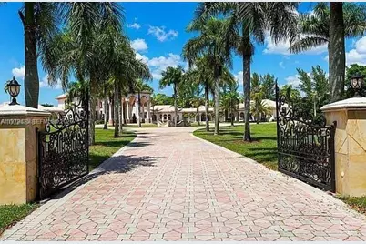21579 Cartagena Dr, Boca Raton, FL 33428 - Photo 5