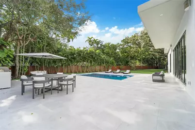 56 Samana Dr, Miami, FL 33133 - Photo 27
