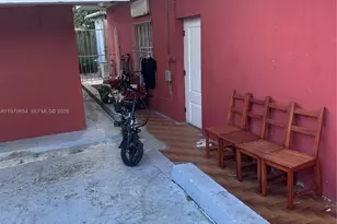 324 NW 47th St, Miami, FL 33127 - Photo 7