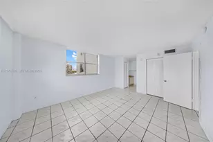 6900 Bay Dr, Miami Beach, FL 33141 - Photo 23