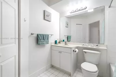 17100 N Bay Rd #1414, Sunny Isles Beach, FL 33160 - Photo 19