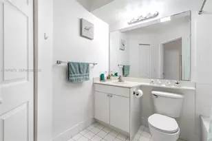 17100 N Bay Rd, Sunny Isles Beach, FL 33160 - Photo 19