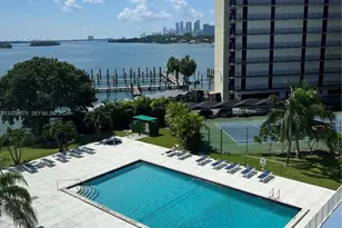 880 NE 69th St, Miami, FL 33138 - Photo 21