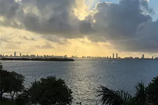 880 NE 69th St, Miami, FL 33138 - Photo 3