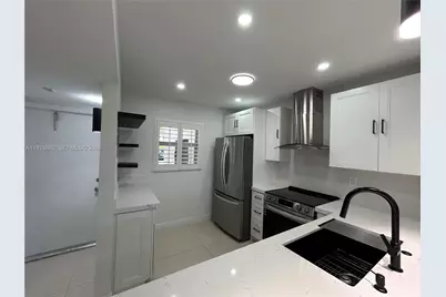 300 Berkley Rd #108, Hollywood, FL 33024 - Photo 7