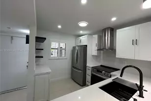 300 Berkley Rd, Hollywood, FL 33024 - Photo 7