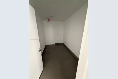 4751 W 4th Ave, Hialeah, FL 33012 - Photo 29