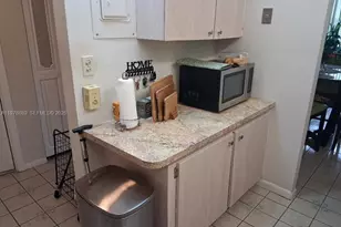 1100 St Charles Pl, Pembroke Pines, FL 33026 - Photo 11