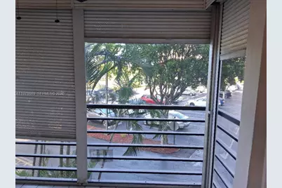 1100 St Charles Pl #213, Pembroke Pines, FL 33026 - Photo 27