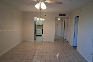 1100 St Charles Pl, Pembroke Pines, FL 33026 - Photo 23