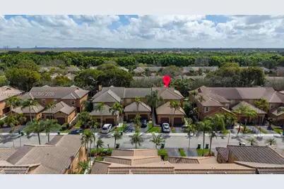 1418 Barcelona Way #6-23, Weston, FL 33327 - Photo 31