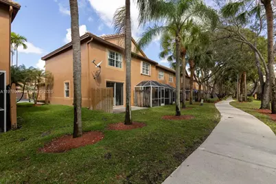 1418 Barcelona Way #6-23, Weston, FL 33327 - Photo 33