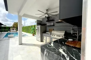 9351 SW 88th Terrace, Miami, FL 33176 - Photo 17