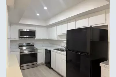 20860 San Simeon Way #404-6, Miami, FL 33179 - Photo 5