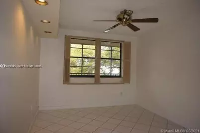 20860 San Simeon Way #404-6, Miami, FL 33179 - Photo 9