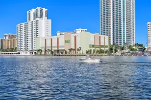 600 Parkview Dr, Hallandale Beach, FL 33009 - Photo 57