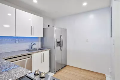 600 Parkview Dr #227, Hallandale Beach, FL 33009 - Photo 21