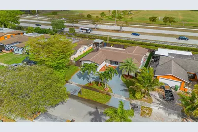 9349 NW 24th Pl, Pembroke Pines, FL 33024 - Photo 5