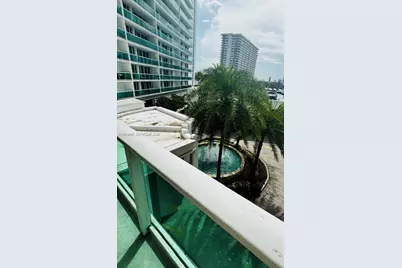 100 Bayview Dr #302, Sunny Isles Beach, FL 33160 - Photo 31
