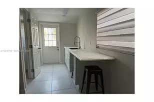 3644 NW 12th St, Miami, FL 33125 - Photo 11