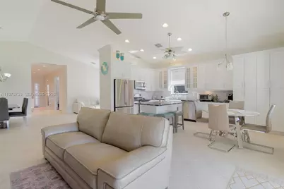 2675 Clipper Cir, West Palm Beach, FL 33411 - Photo 9