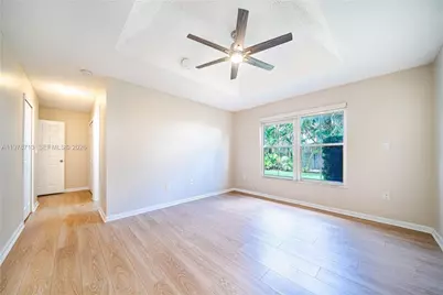 13781 N Garden Cove Cir #0, Davie, FL 33325 - Photo 9