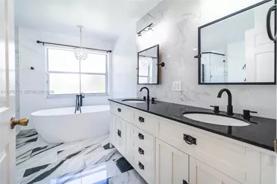 13781 N Garden Cove Cir #0, Davie, FL 33325 - Photo 7