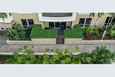3232 SW 22nd Ter #708, Miami, FL 33145 - Photo 3
