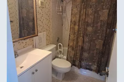 1300 St Charles Pl #419, Pembroke Pines, FL 33026 - Photo 21