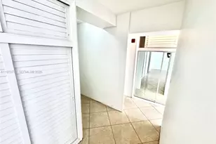 1430 Brickell Bay Dr, Miami, FL 33131 - Photo 7