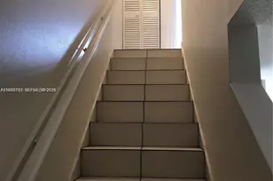 260 NW 107th Ave, Miami, FL 33172 - Photo 9