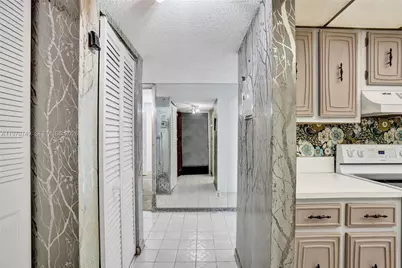 3821 Environ Blvd #309, Lauderhill, FL 33319 - Photo 5