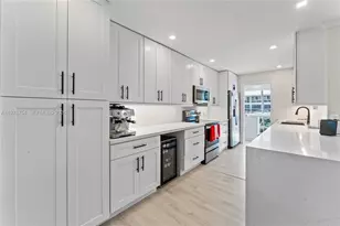 3050 NE 48th St, Fort Lauderdale, FL 33308 - Photo 3