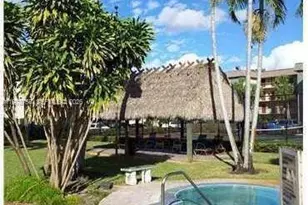 2451 SW 82nd Ave, Davie, FL 33324 - Photo 13