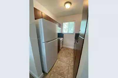 305 69th St #202, Miami Beach, FL 33141 - Photo 13