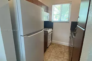 305 69th St, Miami Beach, FL 33141 - Photo 13