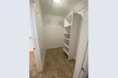 305 69th St #202, Miami Beach, FL 33141 - Photo 17