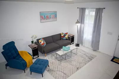 200 SW 11th St #1-2, Hallandale Beach, FL 33009 - Photo 17