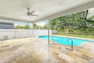8977 NW 21st Ct, Coral Springs, FL 33071 - Photo 9