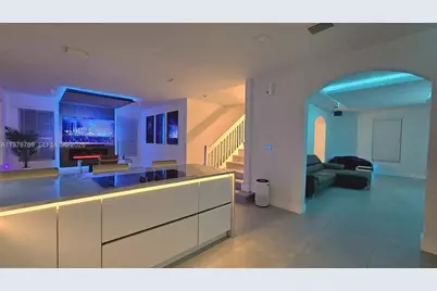 17070 SW 91st St, Miami, FL 33196 - Photo 13