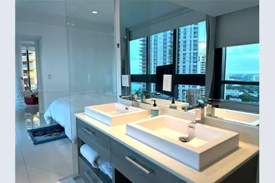 650 NE 32nd St #2108, Miami, FL 33137 - Photo 11